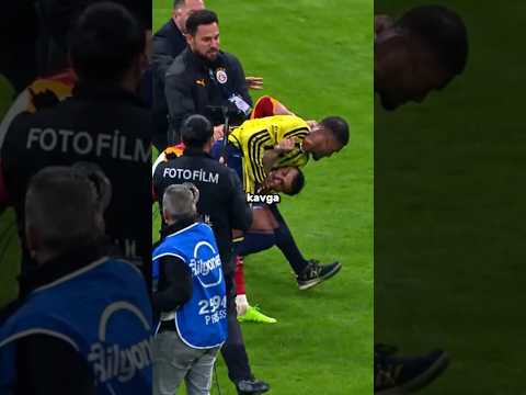 Fenerbahçe ve Galatasaray Çok Fena Kavga Etti