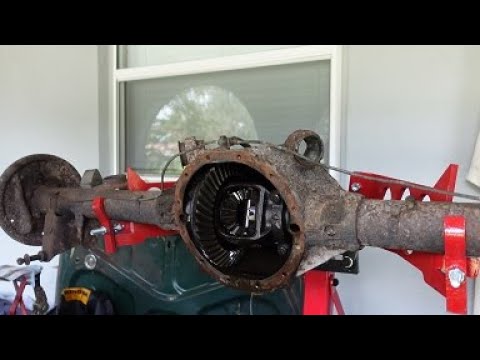 Oldsmobile part #7 - Converting the 10 bolt rear end to Posi with new gears - Part 1