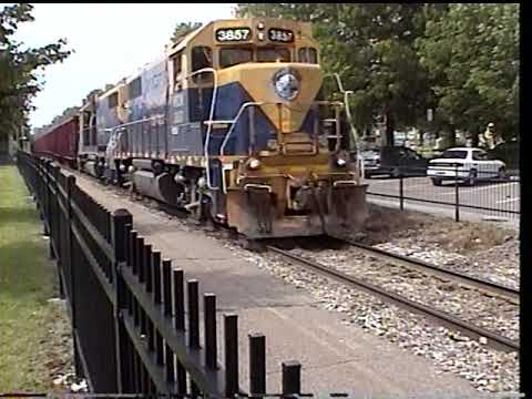 New England 2011 31 2 NEC GP38 Take A Herzog Train Down The Main