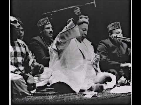 Teri Kafir Nigahon Se Waqif Hoon - Ustad Nusrat Fateh Ali Khan - UNFAK