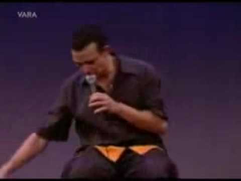 Najib Amhali beatboxing