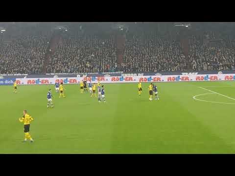 Schalke '04 v Borussia Dortmund (1-2) VAR penalty decision & Schalke scoring 1-1