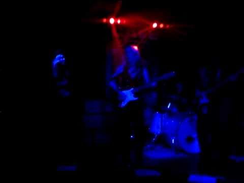 Live blues music video of Laurie Morvan Band at Cafe Boogaloo, 22-Oct-2010