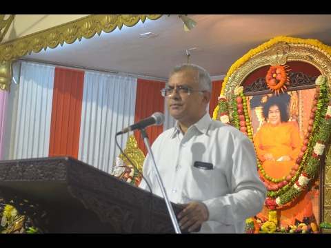 #8 Samarpan @Vizag Talk by Shri M Sainath on 9th October, 2016