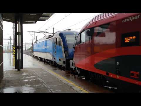 [SUPER RARE] ČD Taurus with reversed railjet in Prague