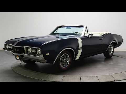 Clash of the Classics - 1968 Oldsmobile 442 vs. 1968 Plymouth Roadrunner