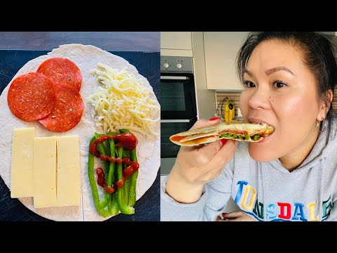I TRIED THE VIRAL TIKTOK PIZZA TORTILLA WRAP HACK!