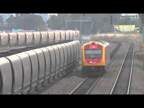 Australian Trains - Triple Cross at Hexham April 2016