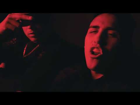 ELLA ES UNA MALA - ALEXIAN (Video Oficial)