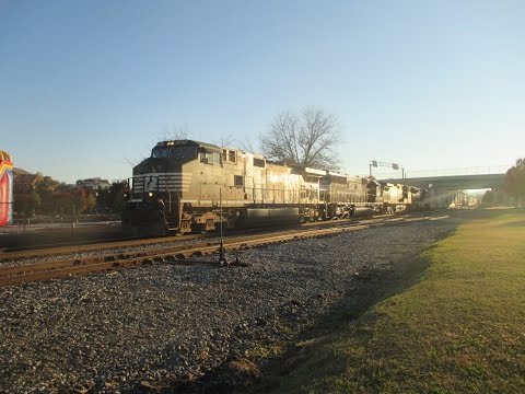 NS 9425, NS 6510, NS 8913, and NS 1034 Pull a NS Intermodal Train