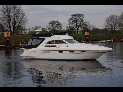 Sealine 360 Fly (F36 F37) Präsentation - Yacht im Detail (walkthrough) - motor boat presentation
