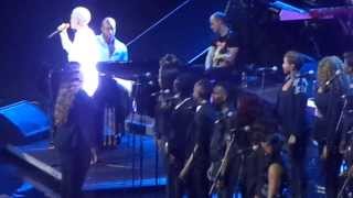 Jessie J Ft. The London Community Gospel Choir - Amazing Grace Live At The Unity Concert