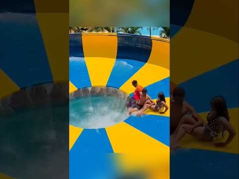 Swimming pool-ல் உச்சா போனால் தெரிந்து விடும் !!