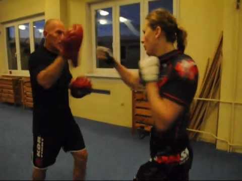 Agata Kaliciak i Anna Brzezicka przed ME Shinkyokushin 2012