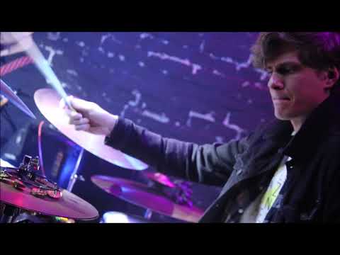 Fragment koncertu Pawła Kaczmarczyk TRIO z cyklu SUNDAY JAZZ MEETING w klubie "Karowa 31"w Warszawie