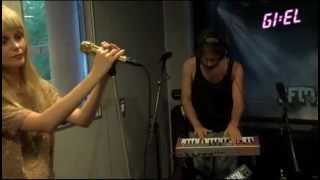 The Asteroids Galaxy Tour - Out of Frequency (live @ 3fmGiel)