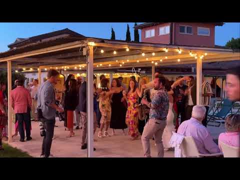 Sax Player DJ for weddings in Italy, private and corporate events - Lorenzo Giupponi sax
