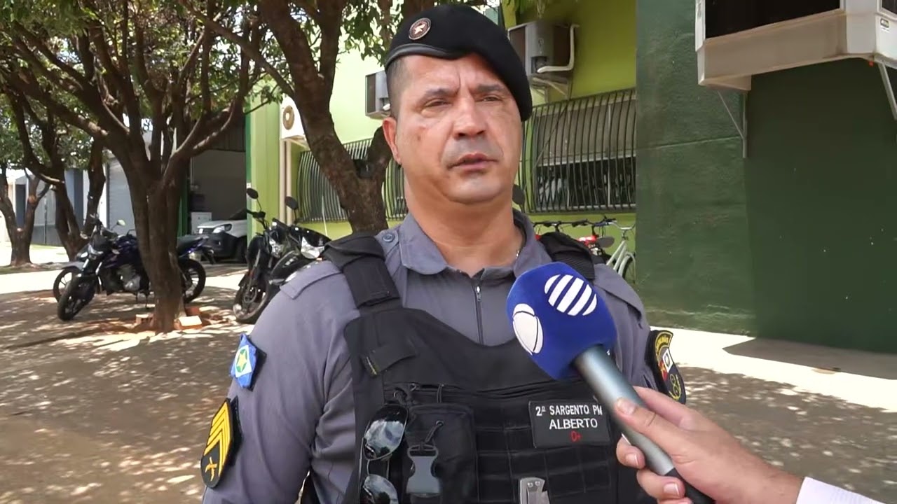 Acidente entre moto Biz e carro deixa mulher ferida em cruzamento de Lucas do Rio Verde