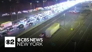 2 crashes causing massive backups in Brooklyn