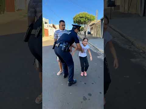 POLÍCIA LEVOU A FOFA 😰😱😭❤️POLICE TOOK THE CUTE😱😨😭❤️#shorts