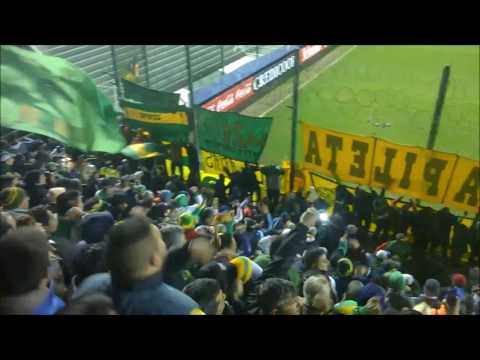 "Defensa vs Talleres - Entra La Banda" Barra: La Banda de Varela &bull; Club: Defensa y Justicia