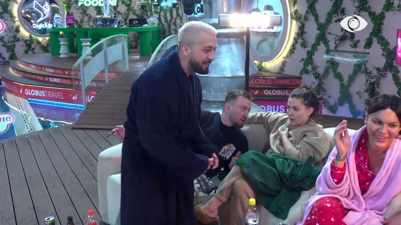 “Aq di aq bën, shkel me këmbë punën e të tjerëve”/ Rozana debat me Gjestin: Futi një tallava tani…