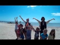 УРА! Дети радуются на пляже. Аниматор. Отдых на Азовском море. Степановка ...
