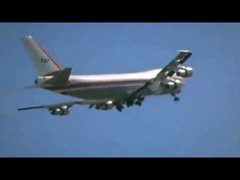 The World’s First Jumbo Jet