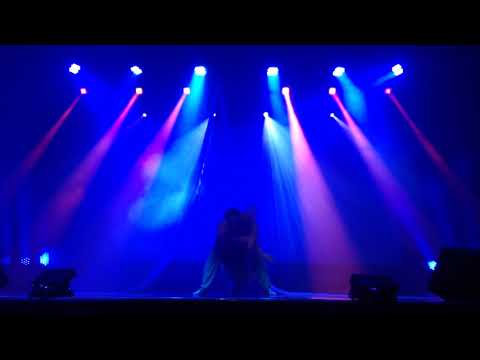 Acrobatic duo for Gala night