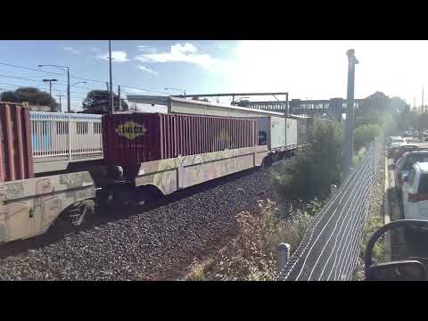 5MA5 - PN Intermodal Origin MFT (South Dynon) Destination (Islington) with NR37 NR30 G536