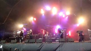 Doro - All We Are (@ Hellfest - 19/06/2011)