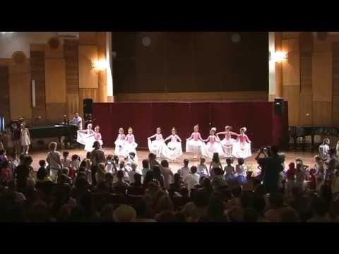 Ansamblul Gradinitelor - Festivalul Tineri Artisti Bacau 2013