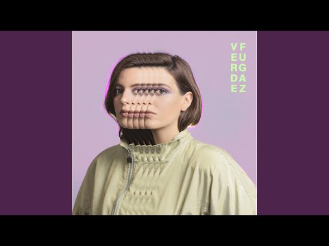 Boom - Paola Navarrete