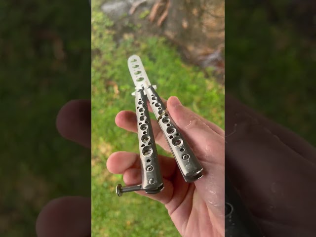 Vídeo relacionado con Voarge Navaja Mariposa para entrenamiento, acero, cuchillo sin filo y funda, plegable sin afilar