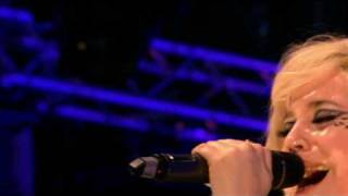 Pixie Lott -  Gravity (Live at Radio 1&#39;s Big Weekend)
