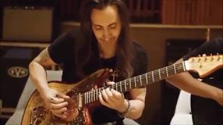 GOT Theme w/ Tom Morello, Scott Ian, Nuno Bettencourt, Brad Paisley & Dan Weiss GOT Theme w/ Tom Morello, Scott Ian, Nuno Bettencourt, Brad Paisley & Dan Weiss