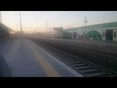 Frecciabianca 8815 in transito