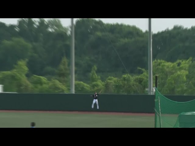 【ファーム】ホームランキャッチ!? マリーンズ・菅野剛士がライトへの大きな当たりをアウトに!! 2024年5月30日 東北楽天ゴールデンイーグルス 対 千葉ロッテマリーンズ
