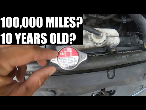 Replacing The Radiator Cap As Maintenance On A 2007 Honda Accord