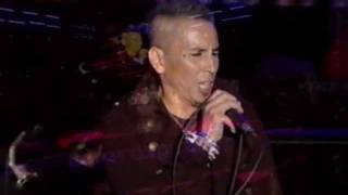 Download lagu Konsert Fenomena 30 Tahun Search 2011 @ Penang (HQ): Mentari Merah Di Ufuk Timur mp3