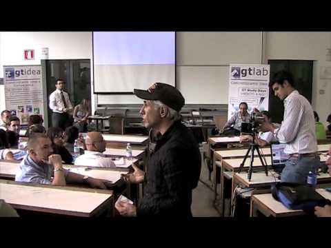 Video still: Robin Good speaking at GTConference 2009