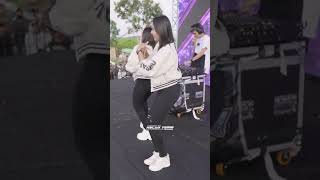 Download lagu mbak tanti lagi asik joget #djtanti #keludteamofficial mp3