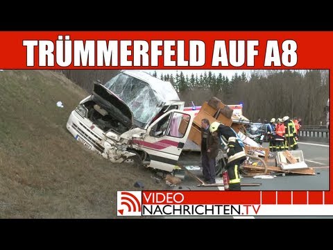Nachrichten: Wohnmobil zerbirst in tausend Teile.