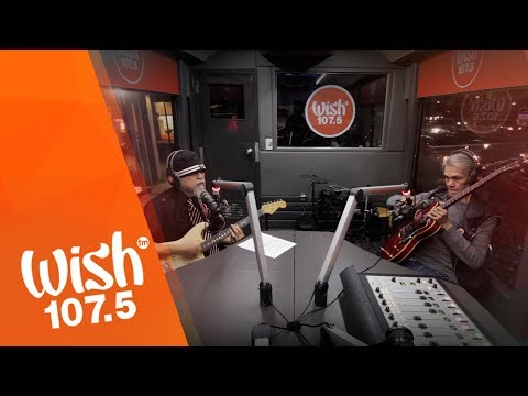 Mike Hanopol and Pepe Smith perform "Laki Sa Layaw" LIVE on Wish 107.5 Bus