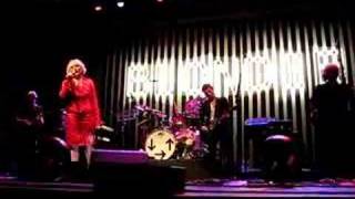 Blondie - Pretty Baby (Live) (06/17/08)