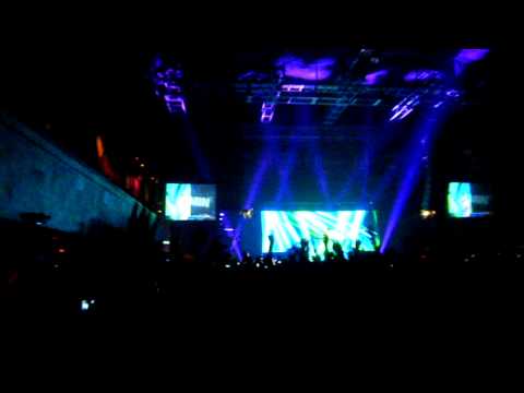 Armin van Buuren, Saturday, Apr 03, 2010 LIVE at the Roseland Ballroom, New York, NY_Peace.AVI