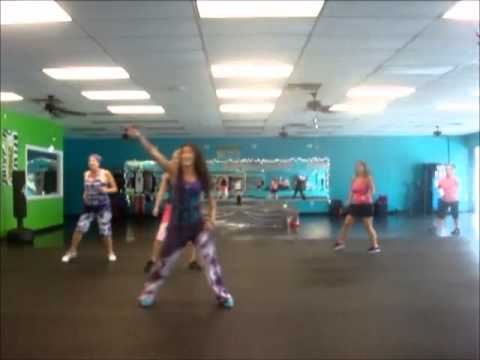 "Algo Me Gusta De Ti"- Studio Sass w Kimi