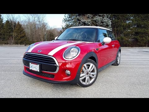 2019 Mini Cooper Review //  Can a 3-cylinder be any fun??