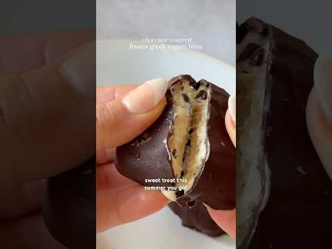 Chocolate covered Greek yogurt bites w/PB 🤎high protein, dessert Recipe below! ⬇️