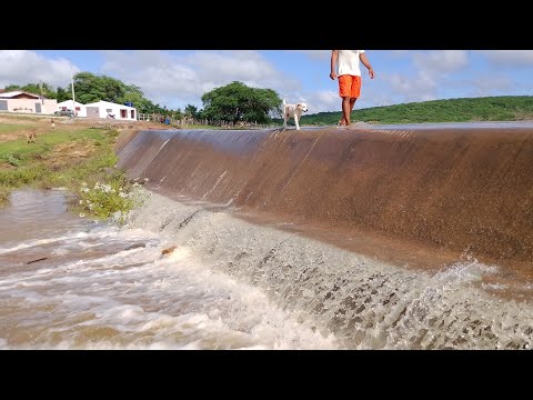 AÇUDE DE LAJES PINTADAS RN, CONTINUA SANGRANDO FORTE...